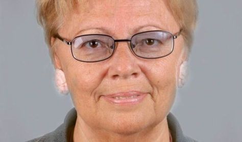 Dr. Völgyesi Jánosné Gyöngyi Dr. Völgyesi Jánosné Gyöngyi