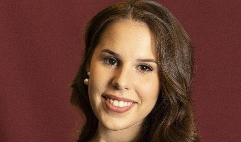 Noémi Fogl Noémi Fogl