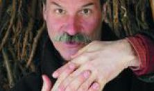 Berecz András: Hazakísérlek