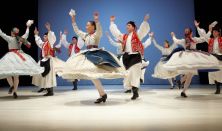 Hungarian Dance Performance - Rajkó Zenekar és Népiegyüttes