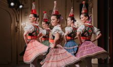 Folklór előadás/Hungarian Dance Performance