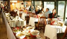 Hajós városnézés svédasztalos ebéddel a Dunán/ Lunch&Cruise on the Danube
