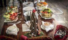 Karácsony esti hajózás élőzenével és svédasztalos vacsorával