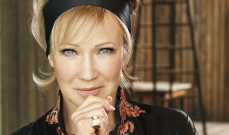 Udvaros Dorottya | Majdnem valaki - karácsonyi különkiadás Udvaros Dorottya | Majdnem valaki - karácsonyi különkiadás