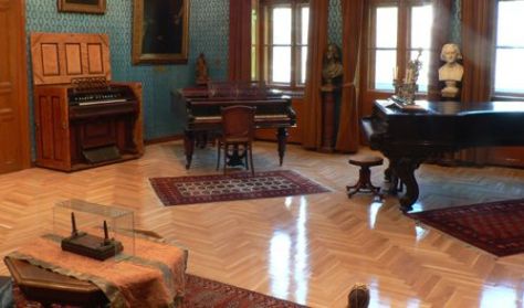 Liszt Múzeum - Matinékoncert: Császár Zsuzsanna és Kerényi Mariann zongora négykezes