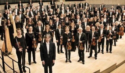 Kent Nagano és a Hamburgi Állami Filharmonikus Zenekar