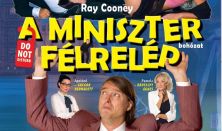 A miniszter félrelép