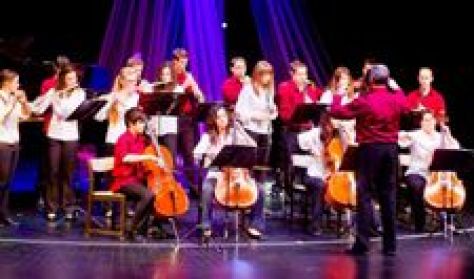 Újévi koncert a Tutta Forza zenekarral Újévi koncert a Tutta Forza zenekarral