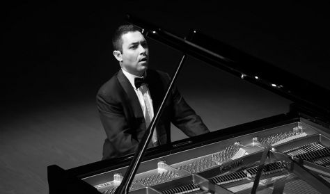 FRANCESCO MIRABELLA SZÓLÓ KONCERT FRANCESCO MIRABELLA SZÓLÓ KONCERT