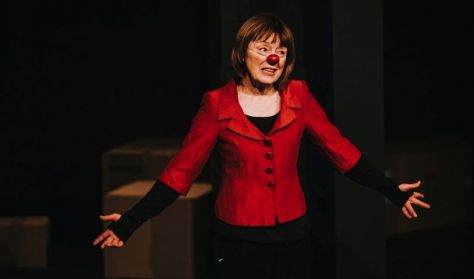 A szenvedély Lola szerint A szenvedély Lola szerint