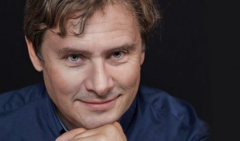 Nemzeti Énekkar / AZ ÉVAD EGYÜTTESE Nemzeti Énekkar / AZ ÉVAD EGYÜTTESE