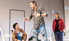 xxxHáy János: Utánképzés ittas vezetőknek