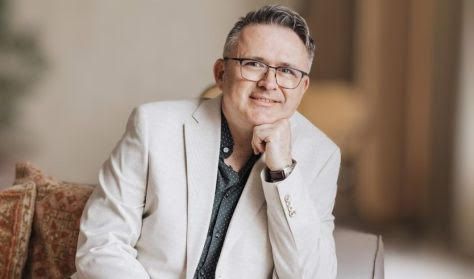 Dr.Domján Mihály előadása, Segítő kéz a családban