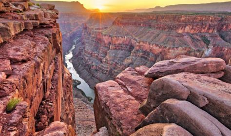 MEGÉRTHETŐ/4 - TERMÉSZET - Grofé: Grand Canyon MEGÉRTHETŐ/4 - TERMÉSZET - Grofé: Grand Canyon