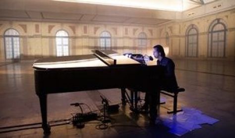 Idiot Prayer - Nick Cave Alone at Alexandra Palace