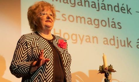Az illedelmes vendég - Görög Ibolya előadása Az illedelmes vendég - Görög Ibolya előadása