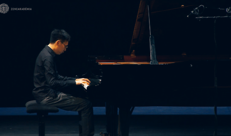 Ma Cheng zongora MA diplomakoncertje