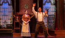 A VÖRÖSLÁMPÁS HÁZ