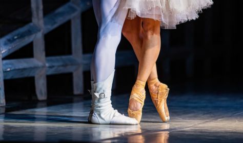 Lábujjhegyen – Zenéről és táncról, párban - A király táncol – hogyan született a balett? • Megyeri L