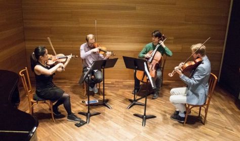 A Hallgatás Napja 4.koncert (zenei fesztivál) V4 String Quartet (Szeghy Iris/Vajda G./Lutoslawski)