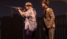 xxxOlt Tamás - Szirtes Edina "Mókus" - Váradi R. Szabolcs: TÜSKEVÁR