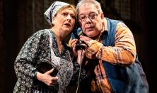 xxxOlt Tamás - Szirtes Edina "Mókus" - Váradi R. Szabolcs: TÜSKEVÁR