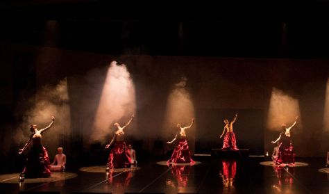 Güldestan/Rosegarden • MDTistanbul (Istanbul State Opera & Ballet modern dance company)