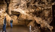 Felfedező-túra a Szemlő-hegyi-barlangban - „A világ karsztjai” c. előadással