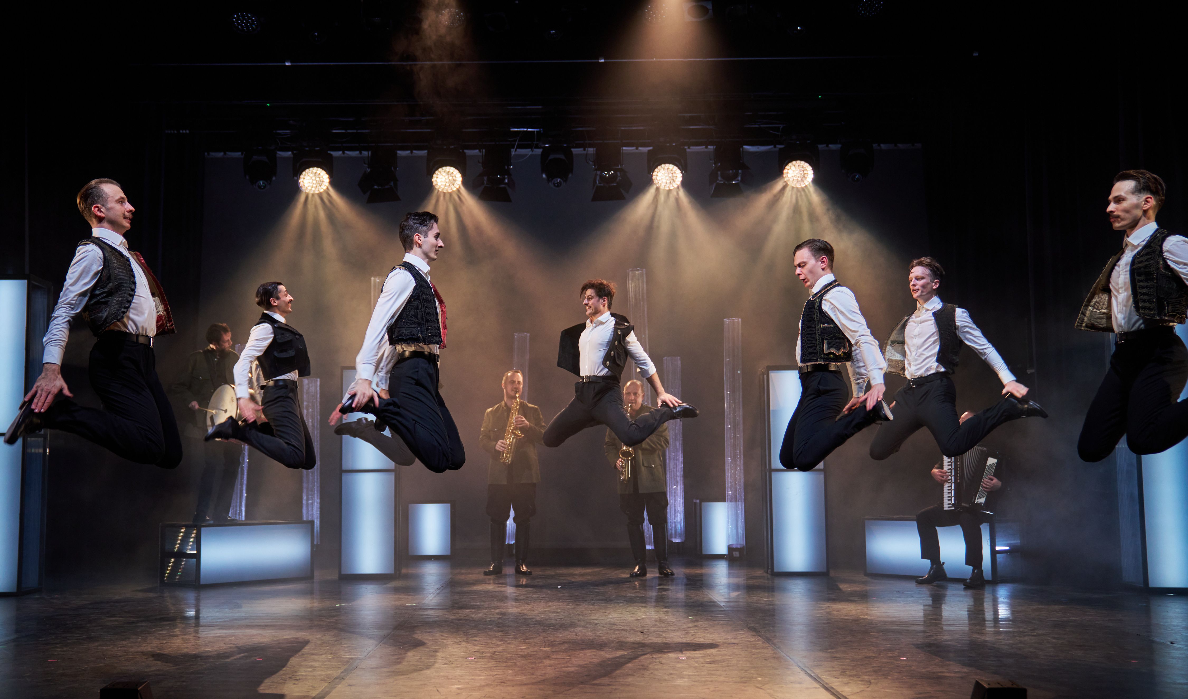 Magyar Állami Népi Együttes - Elfújt emlékek