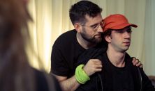 KÁIN ÉS ÁBEL RINGBE SZÁLL