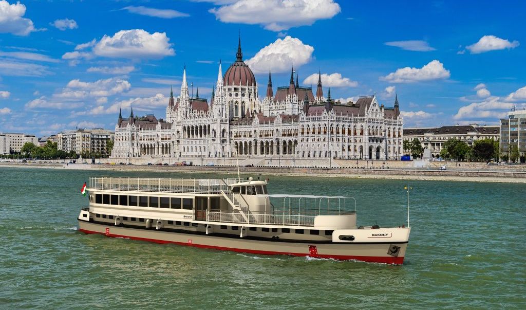 Városnéző hajókirándulás és audioguide