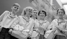 70 év alatt a Föld körül