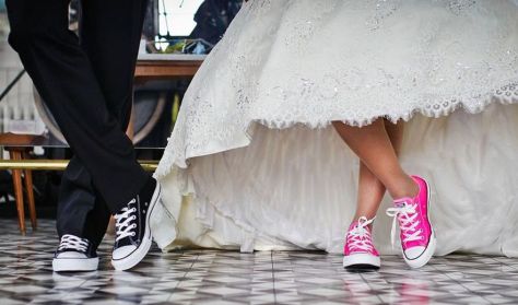 Fókuszban a divat // Divatbotrányok és botrányos divatok // Dr. Simonovics Ildikó divattörténész elő Fókuszban a divat // Divatbotrányok és botrányos divatok // Dr. Simonovics Ildikó divattörténész elő