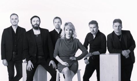 Keresztes Ildikó Backstage Plusz Keresztes Ildikó Backstage Plusz