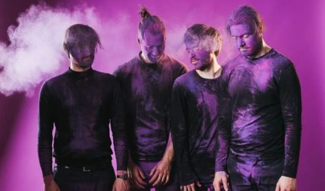 j(A)zz! | Purple is the Color: Unbemanntes Raumschiff (AT/CZ)