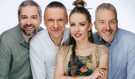Koszika & Sárik Péter Trió - Advent a Várkert Bazárban Koszika & Sárik Péter Trió - Advent a Várkert Bazárban