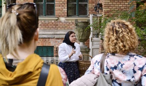 Házak, lakók, életutak: erzsébetvárosi múltidézés // élő történelem program