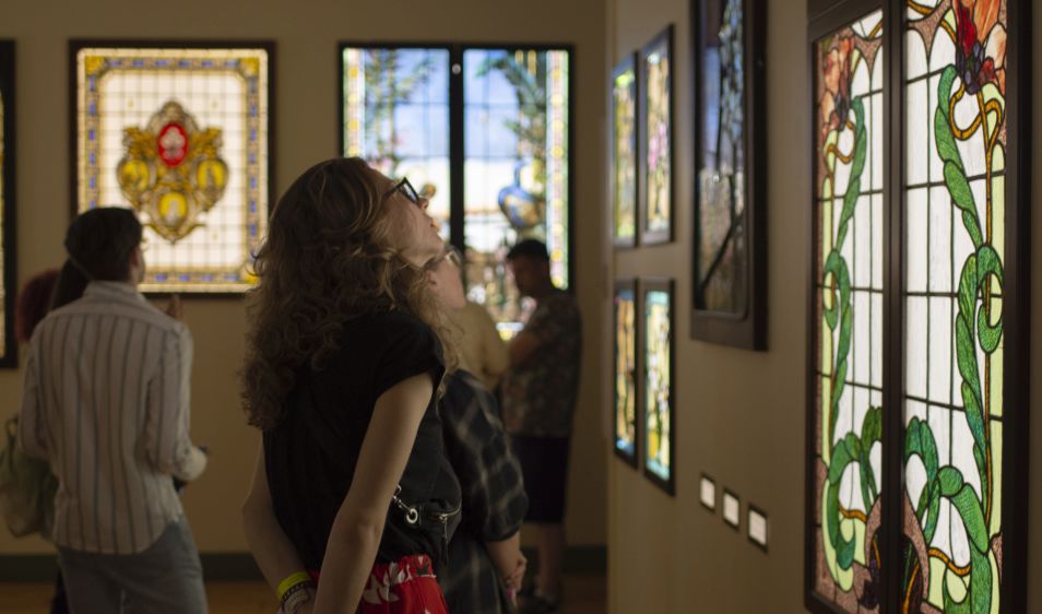 Művészet és mindennapok Róth Miksánál: általános tárlatvezetés a múzeum kiállításain