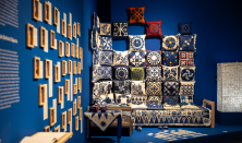 Tárlatvezetés - Foltvarrás kékben