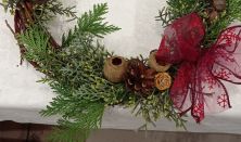 Adventi foglalkozás - gyékényből készült ablak- és ajtódíszek
