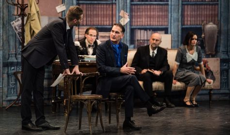 Zenthe Ferenc Színház: A bolond lány