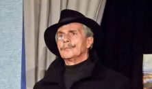 Gyertyafénykeringő - zenés vígjáték két felvonásban