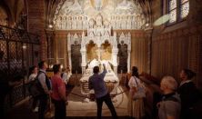 Castle Walk with Matthias Church Entry