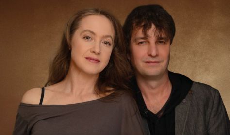 Minden titok – Für Anikó és Hrutka Róbert