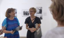 Múzeumi Mesék: Piros – Nino és Nina, amikor még utoljára visszanéztek. Tárlatvezetés